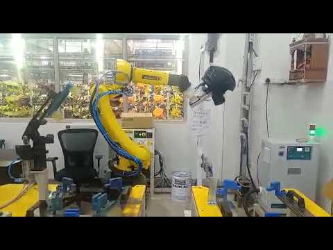 Robot welding fixtures