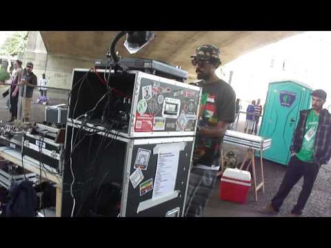 REUNION of DUB 2014 - UHURU SELECTOR - 19 de 40