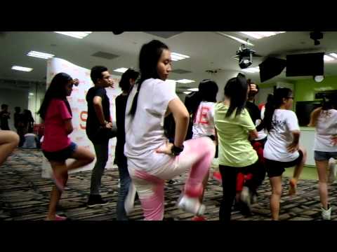 120921 KPOP Dance Off Vol 27: Sistar - Alone