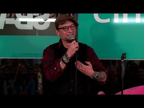 Matthias Seling hat abstehende Ohren vom Wichsen - Nightwash live