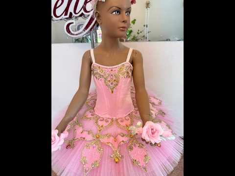 Stage costume P 3112 - video 2