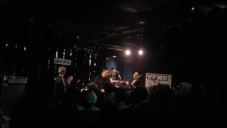 The Chills - "Pyramid/When The Poor Can Reach The Moon" 5/23/16 WFMU Monty Hall, Jersey City