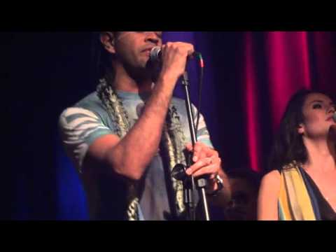 Guga Machado, Jair Oliveira e Tabatha Fher - Luz