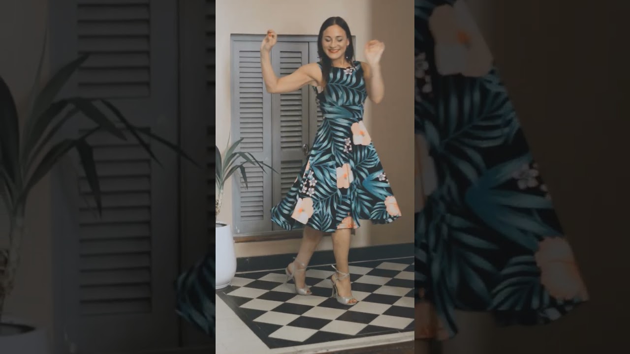 Johana by Roxana Vinccelli