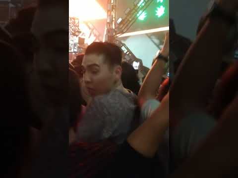 Snoop Dogg BLOWING LOUD