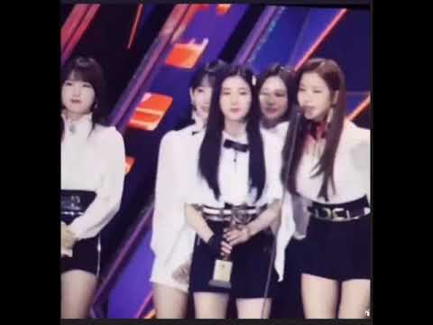 190115 SMA #izone won rookie of the year