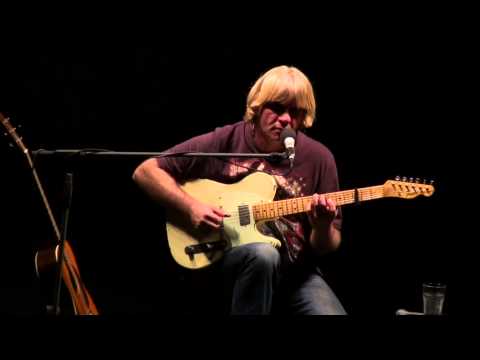 Karel Plíhal - Temná skrytá hmota (live)