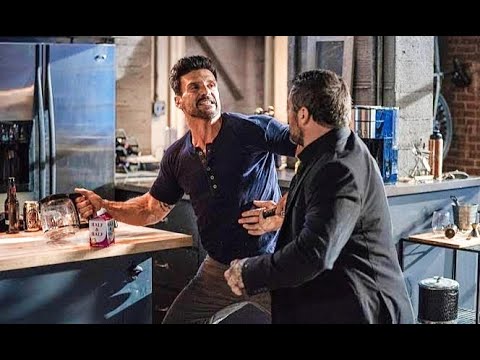 شخص بيلاقي نفسه مطلوب من اخطر عصابه في البلد وبيضطر يحاربهم كلهم لوحده .. ملخص فيلم Boss Level