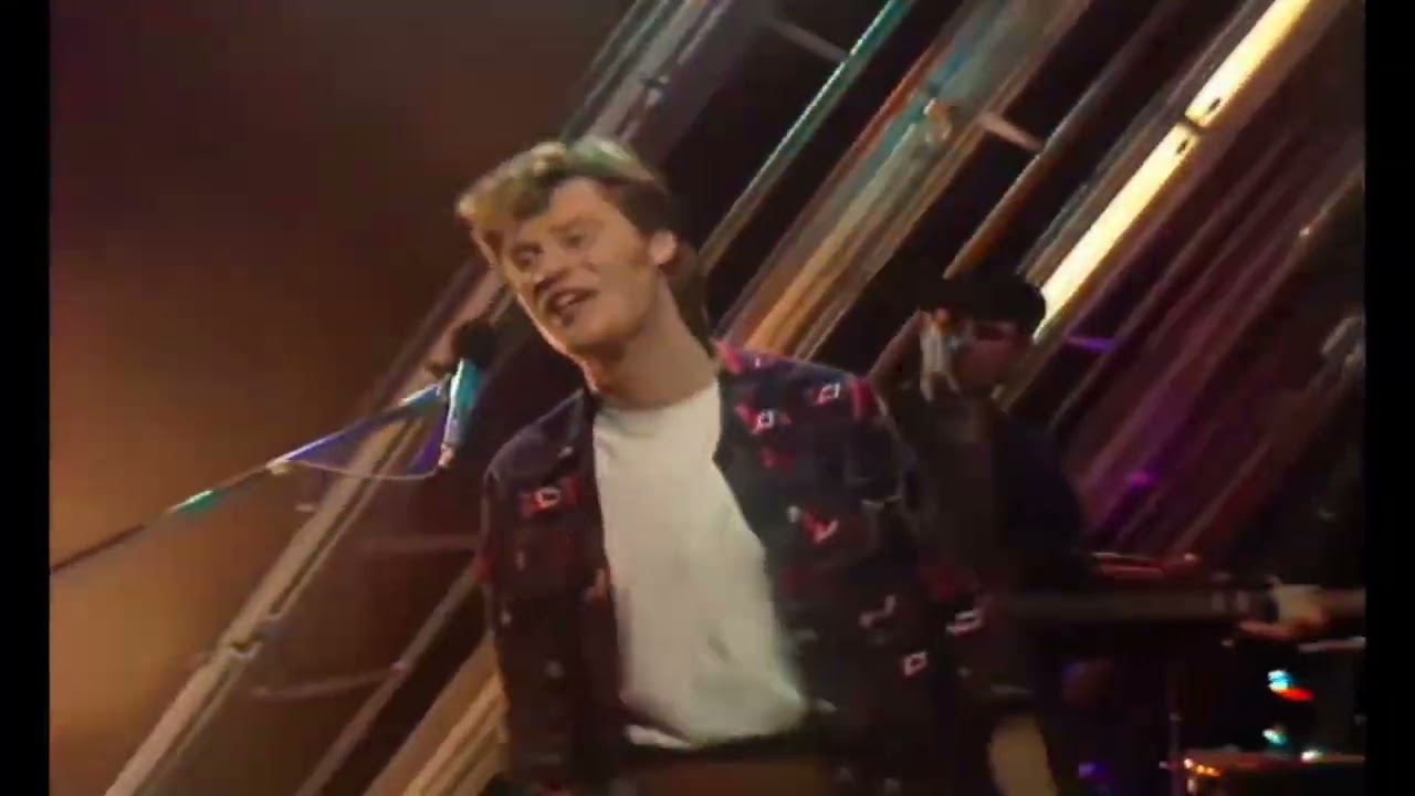 Daryl Hall & John Oates- Meneater (1982) HD TOTP