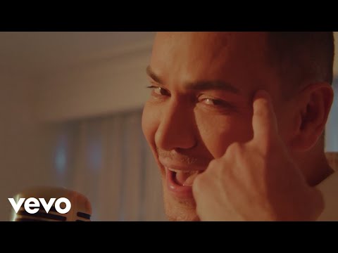 Víctor Manuelle - Esta Noche Te Conviene (Official Video)