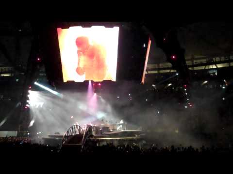 U2 - In A Little While - Miss Saravejo - City of Blinding Lights (La Plata, Buenos Aires 2.4.2011)