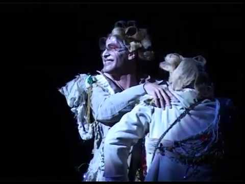 Murga Madre - Edú Lombardo y Pablo Routin - No hay más cocoa