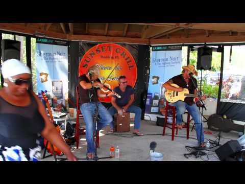 SHERMAN NOIR & THE HIGHWAY SURFERS * 100 000 Butterflies live in Ruskin Florida / USA *