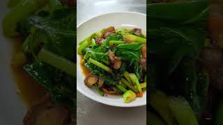 食堂タイ料理の定番メニュー。