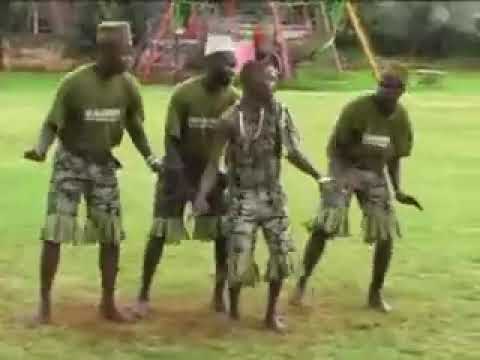 OUMA BESMENT - NYAKOBURA PART 2