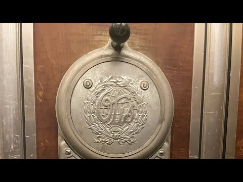 Beautiful old OTIS Manual Micro Drive Traction Elevator @ Severance Hall in Cleveland Ohio