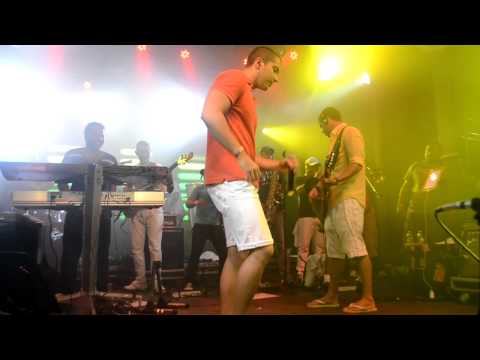 Oito7Nove4 - Tá a fim de Namorar - Praia do Nana