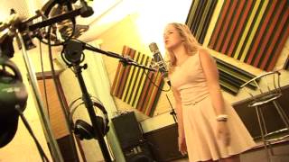 Lenka Stejskalová - V sieti ťa mám (cover) Lenka Stejskalová - V sieti ťa mám (cover)