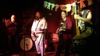 Scrimmy the Dirtbag - Fuck 'Em All (Dwarves cover)