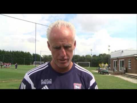 FUNNY! Mick McCarthy talks about Stephen Hunt's dress sense
