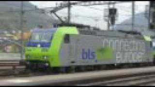 preview picture of video 'SBB - Brig : freight train to the new Loetschberg basis tunnel'