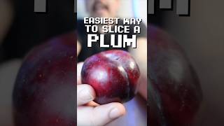 Download lagu Easiest Way to Slice a Plum #shorts mp3