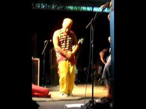 XIRLEY - ZÉ CAFOFINHO E SUAS CORRENTES  NO CARNAVAL DE OLINDA - 2012