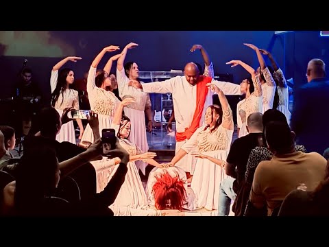 Coreografia:NUNCA PARE DE LUTAR-LUDMILA FERBER- Sal na Terra