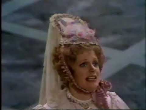Beverley Bergen & Heather Begg - THE GONDOLIERS (Sullivan) 1972