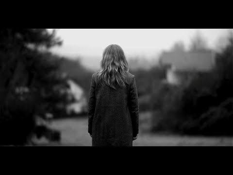 Romchi Romana Orešnik  - Fever feat. Soma Vukova & Matija Dedić (Official Video)