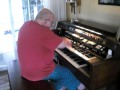 Mike Reed plays "The Happy Organ" on his happy Hammond Organ