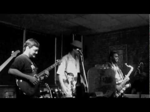 Sharrif Simmons & Friends @ Stillwater Pub - www.BirminghamMusician.com