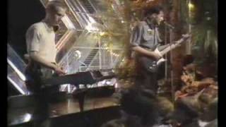 Blancmange - Living on the Ceiling - TOTP 1982