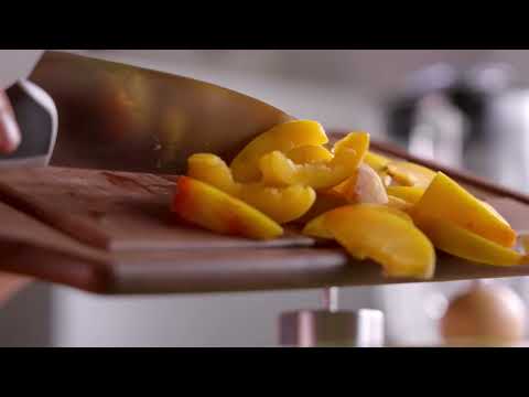 thumbnail video image 2 of Salchicha de Pavo Sabori 500 g, 2 of 5