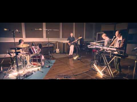 Django Django - Pause Repeat (Live at RAK studios)