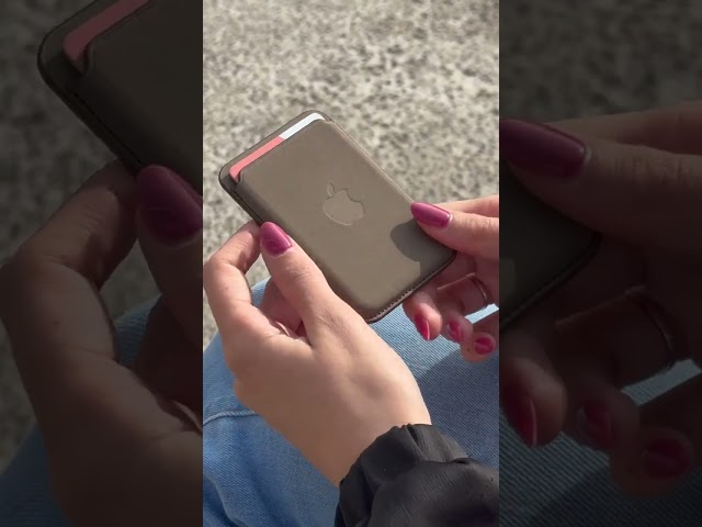 Vídeo relacionado con SHIELDON Porta Tarjetas Magnética Cuero Genuino para Magsafe, Café Retro