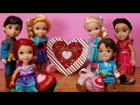 Valentine's day 2021 ! Elsa & Anna toddlers at school - Barbie is the teacher - heart crafts