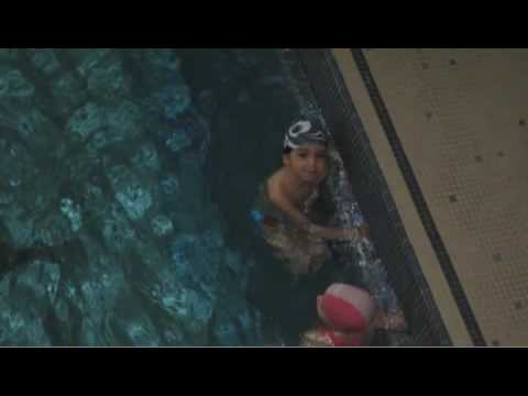 2009 04 04 Lucca Swimming