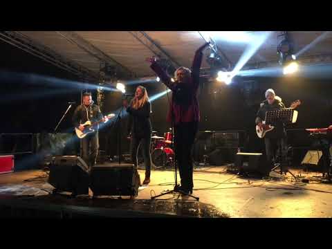 Ivana Novak - Da ti nisam bila dovoljna (ft. Vanna) LIVE