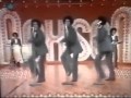 Michael Jackson - (1972) People Make the World Go Round (Sous Titres Fr)