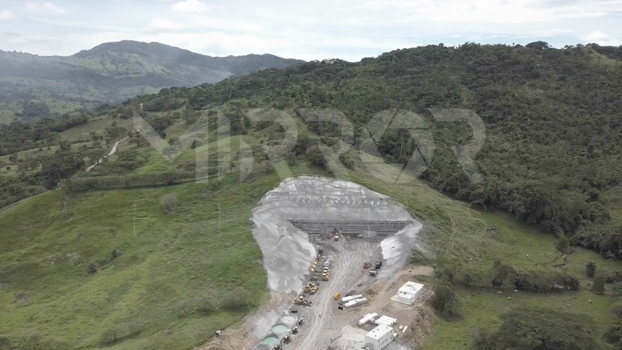 Construcción de Túnel P1