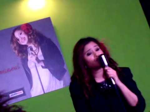 WhatsAbd - Roze Kasmani performs 'Tamak'