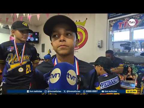 Equipo de Herrera es recibido en su provincia tras coronarse campeón nacional de béisbol U10