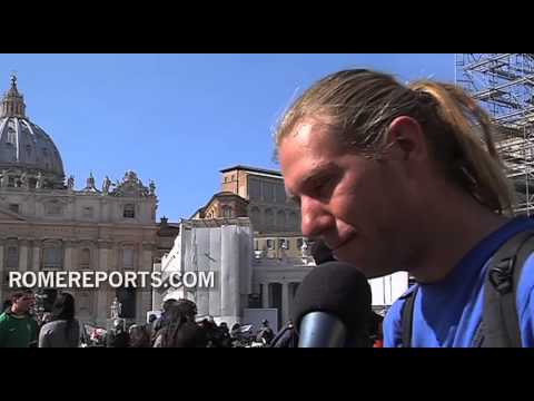Backpacker unknowingly lands in Rome for Pope's last audience