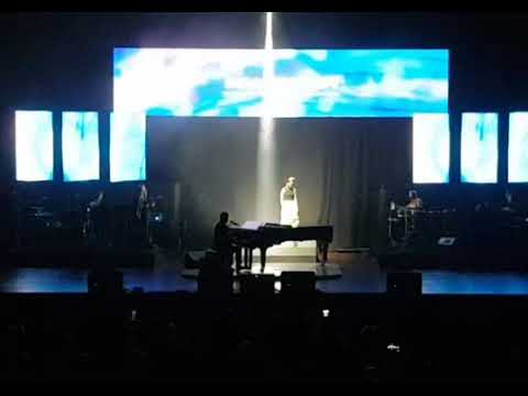 Candra Darusman the piano man live concert "INDAHNYA SEPI" ~ Monita tahalea idol ~