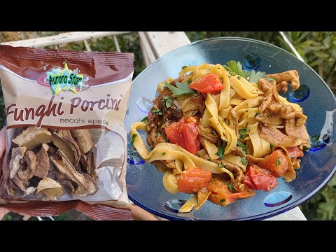 Ricetta: Tagliatelle ai funghi porcini secchi e pomodorini