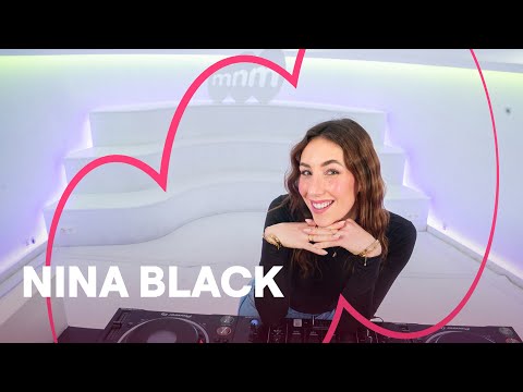 MNM Party: Nina Black