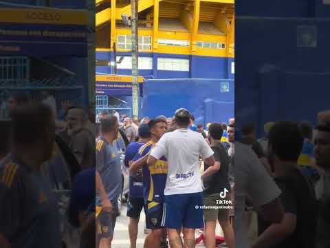 Joaco López pelea en la bombonera se come tremenda piña