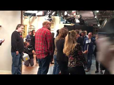 The Big Bang Theory Final Curtain Call and Emotional Walk-Through of the Stage.