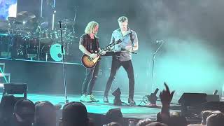 Dustin Lynch - Good Girl (Live) - Santander Arena, Reading, PA - 11/14/25